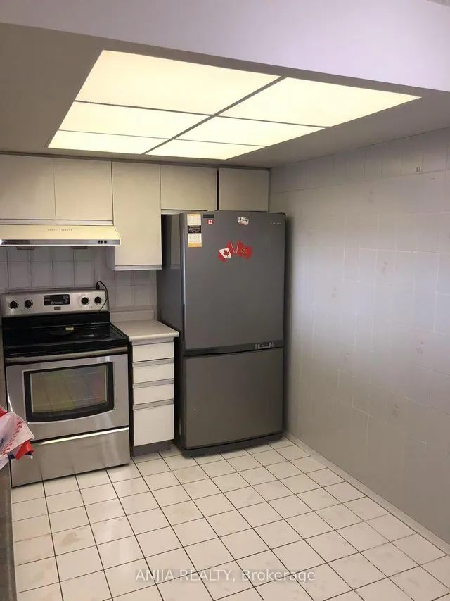 Additional image 10 of 350 Alton Towers Circ Unit 706