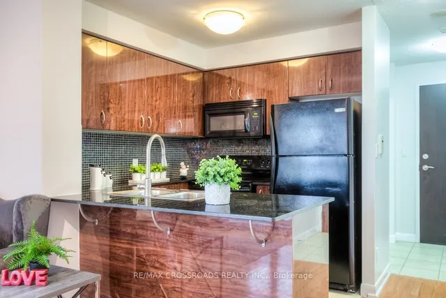 Additional image 14 of 5791 Yonge St Unit 907