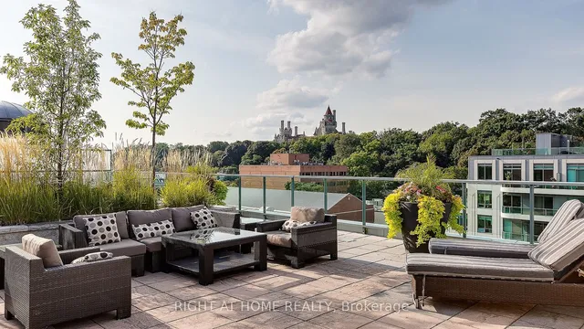 Additional image 17 of 380 Macpherson Ave Unit 314