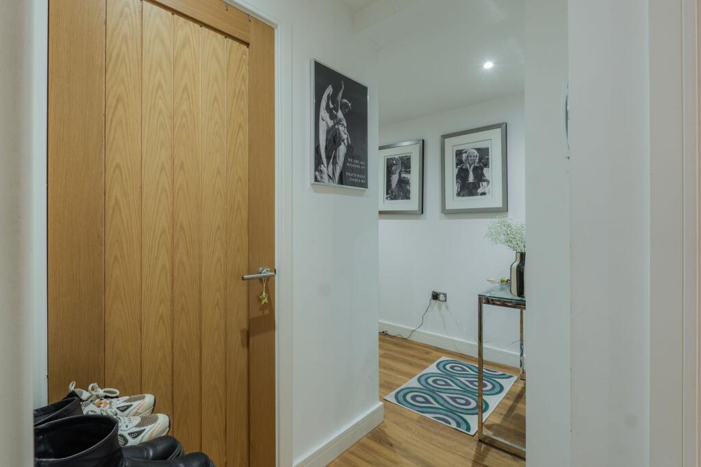 Additional image 4 of Lichfield Street, Tamworth, B79