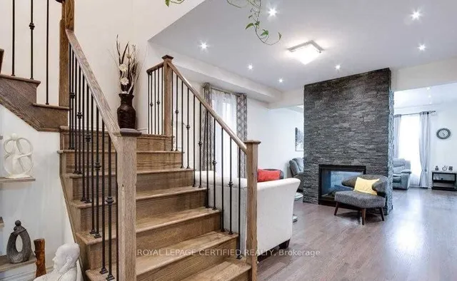 Additional image 7 of 3 Lower Thames Dr