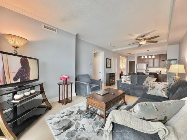 Additional image 10 of 100 John St Unit 403