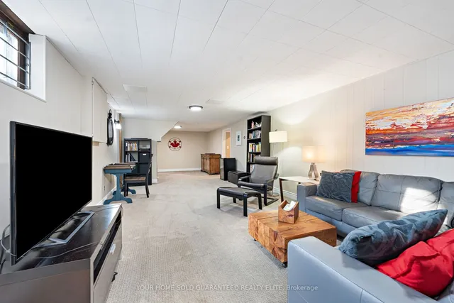 Additional image 15 of 653 Thornwood Ave