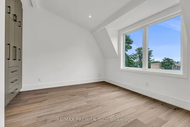 Additional image 17 of 5 Wadsworth Blvd