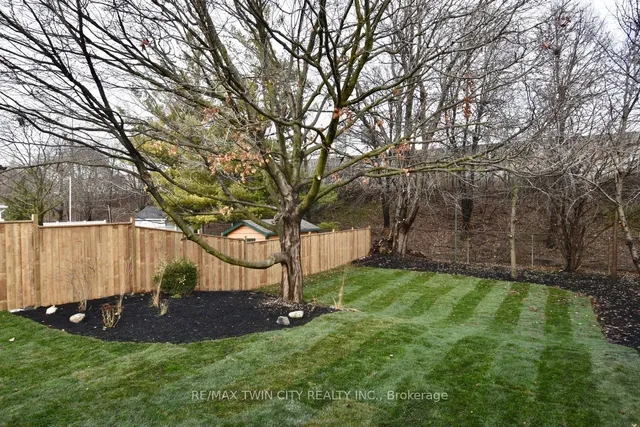 Additional image 36 of 400 Dumfries Ave