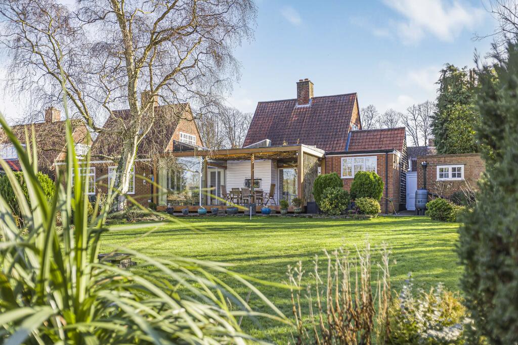 Additional image 20 of Elm Gardens, Welwyn Garden City, Hertfordshire, AL8