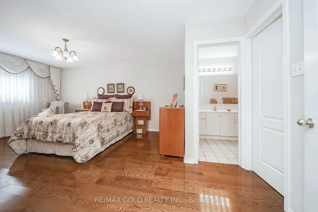 Additional image 31 of 10 Pauline Cres Unit 2