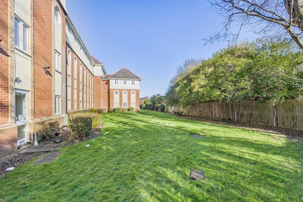 Additional image 7 of Walsingham Close, Hatfield, AL10