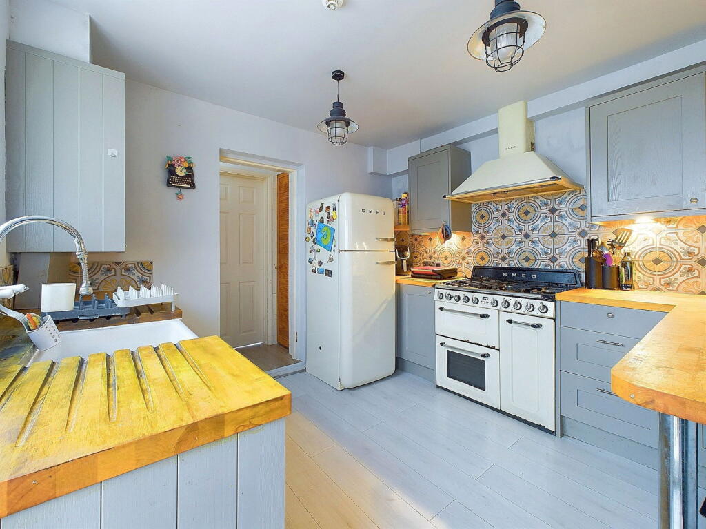 Additional image 10 of Pavilion Road, Worthing BN14 7EE