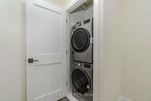 Additional image 27 of 154 Sheldon Ave