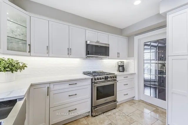 Additional image 10 of 2080 McKerlie Cres