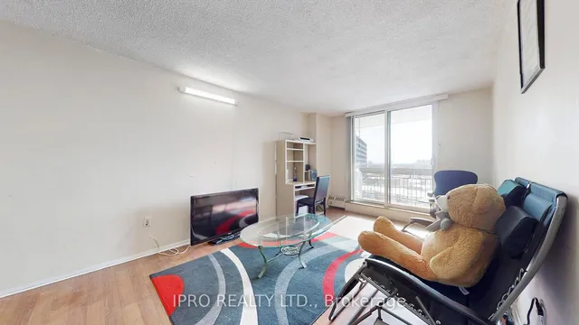 Additional image 3 of 4645 Jane St Unit 637