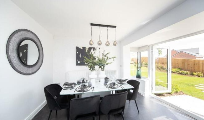 Additional image 4 of Dog Kennel Lane, Shirley B90