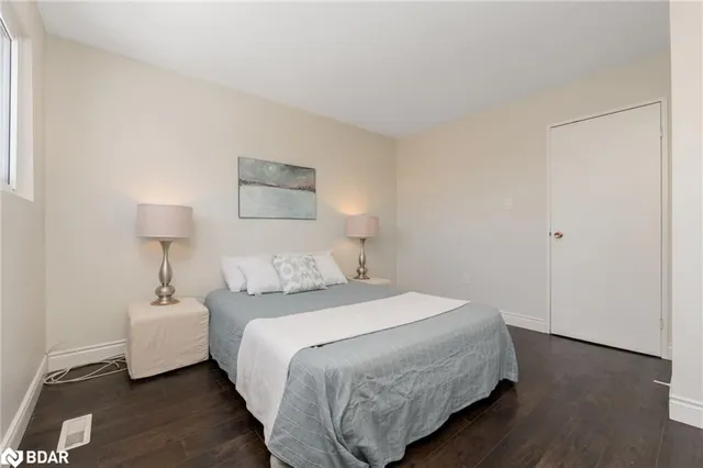 Additional image 33 of 46 Tara Park Cres