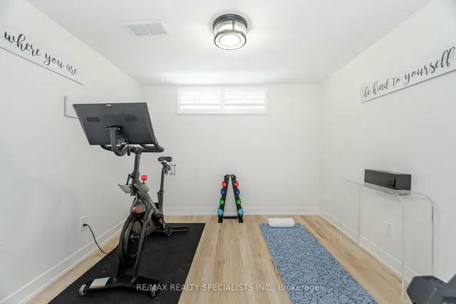 Additional image 24 of 136 Boxley Rd