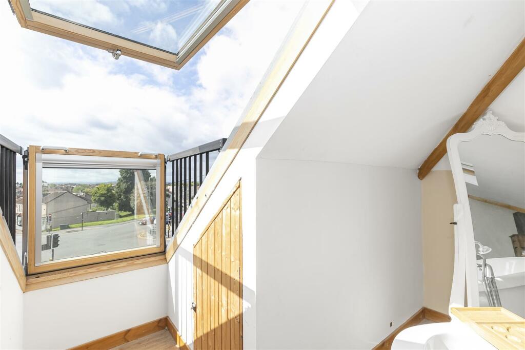 Additional image 7 of Soundwell Road, Kingswood