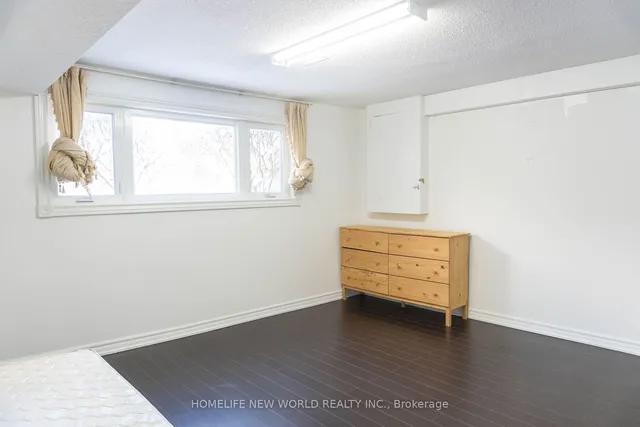 Additional image 33 of 122 Bushmills Sq