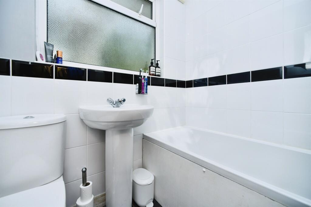 Additional image 20 of Woodbourne Avenue, Brighton