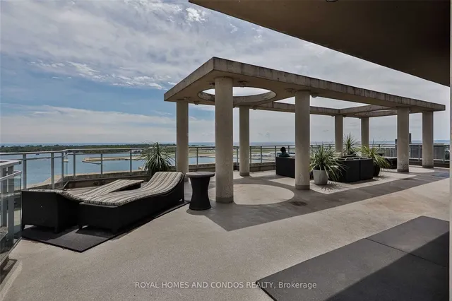 Additional image 38 of 410 Queens Quay Unit Lph6