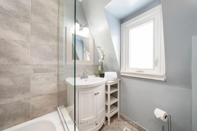 Additional image 24 of 891 Palmerston Ave