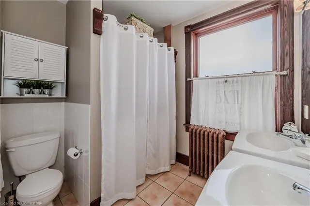 Additional image 23 of 33 Roland St