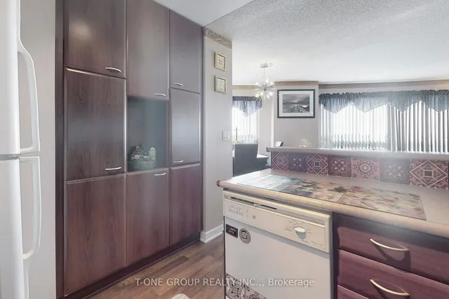 Additional image 6 of 36 LEE CENTRE Dr Unit 2311