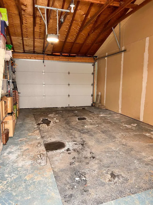 Additional image 31 of 48 Logan Ave