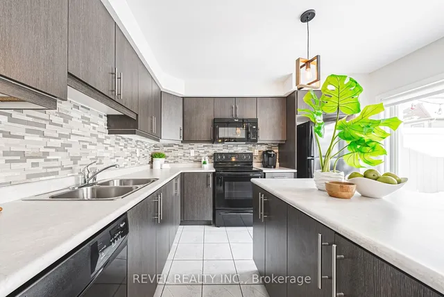 Additional image 12 of 19 Tight Crt