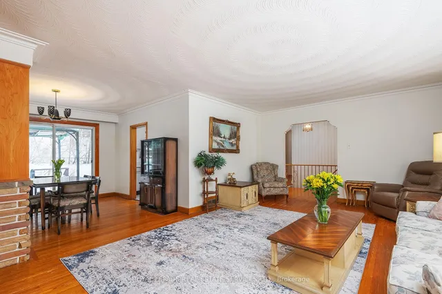 Additional image 8 of 80 Glenden Ave