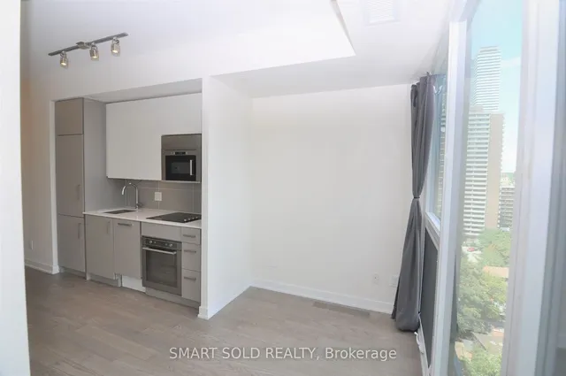 Additional image 7 of 17 Dundonald St Unit 1306