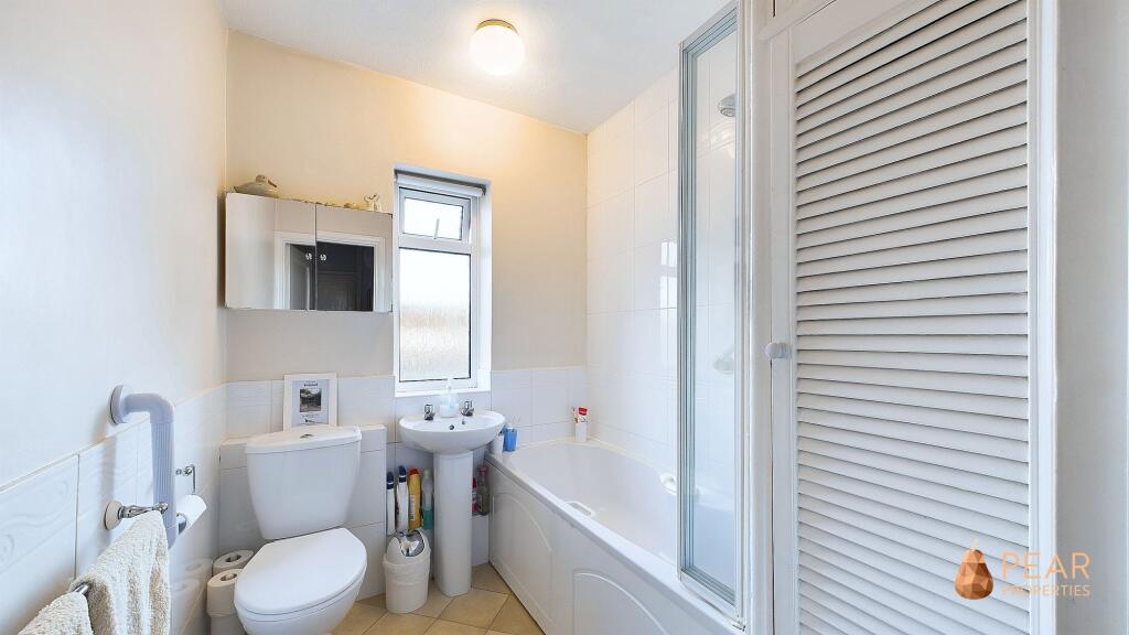 Additional image 10 of Grand Avenue, Lancing, BN15