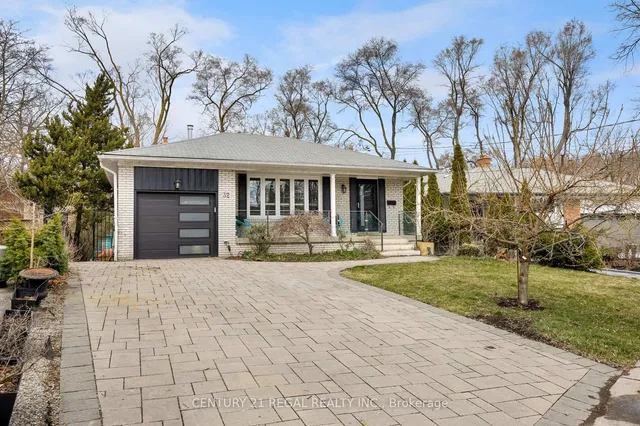 32 Cedarcrest Dr