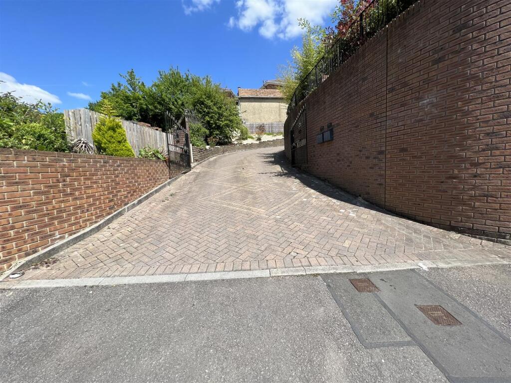 Additional image 20 of Well Place, Aberdare