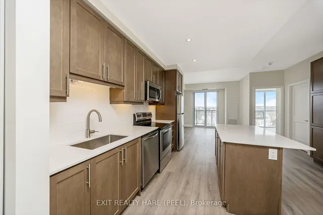 Additional image 16 of 15 Lynch St Unit 901