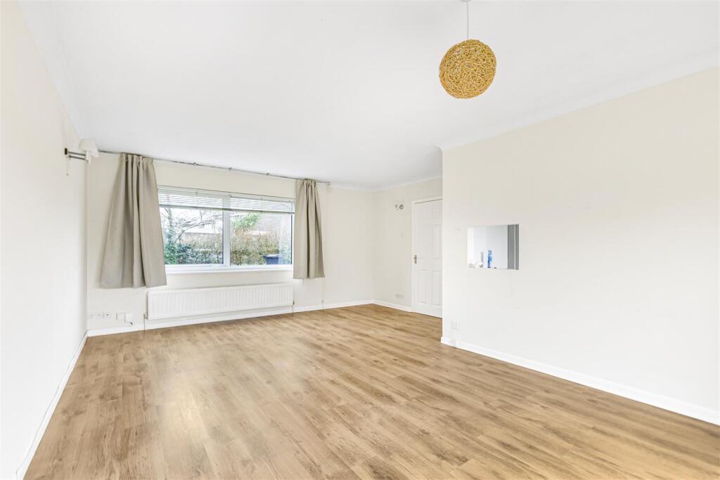 Additional image 4 of Detached House in Corner Plot