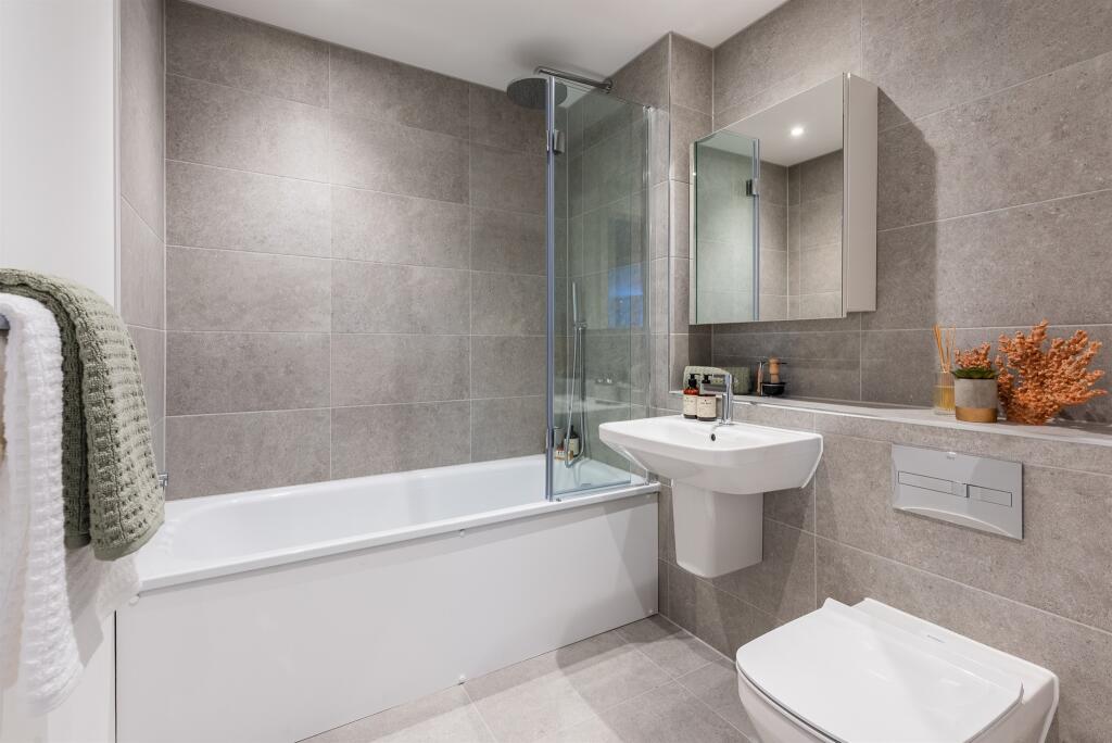 Additional image 7 of Grand Avenue, Hove