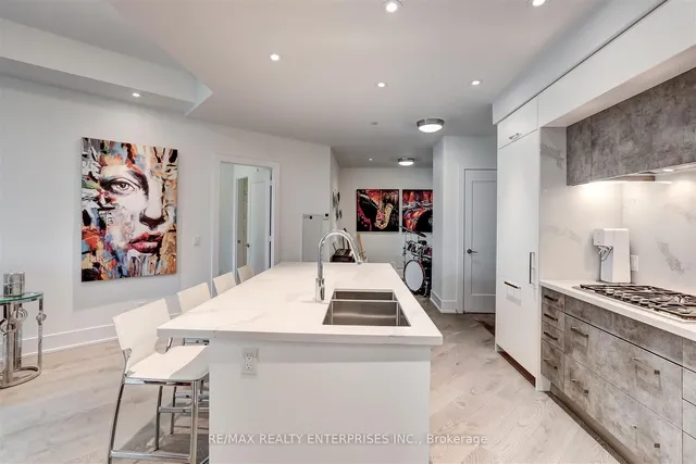 Additional image 7 of 1 Edgewater Dr Unit 212