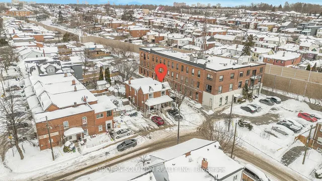 Additional image 26 of 2 Rockwell Ave