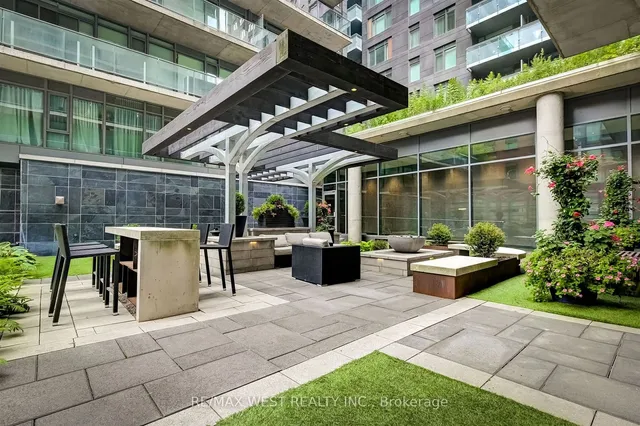 Additional image 23 of 650 King St Unit 409