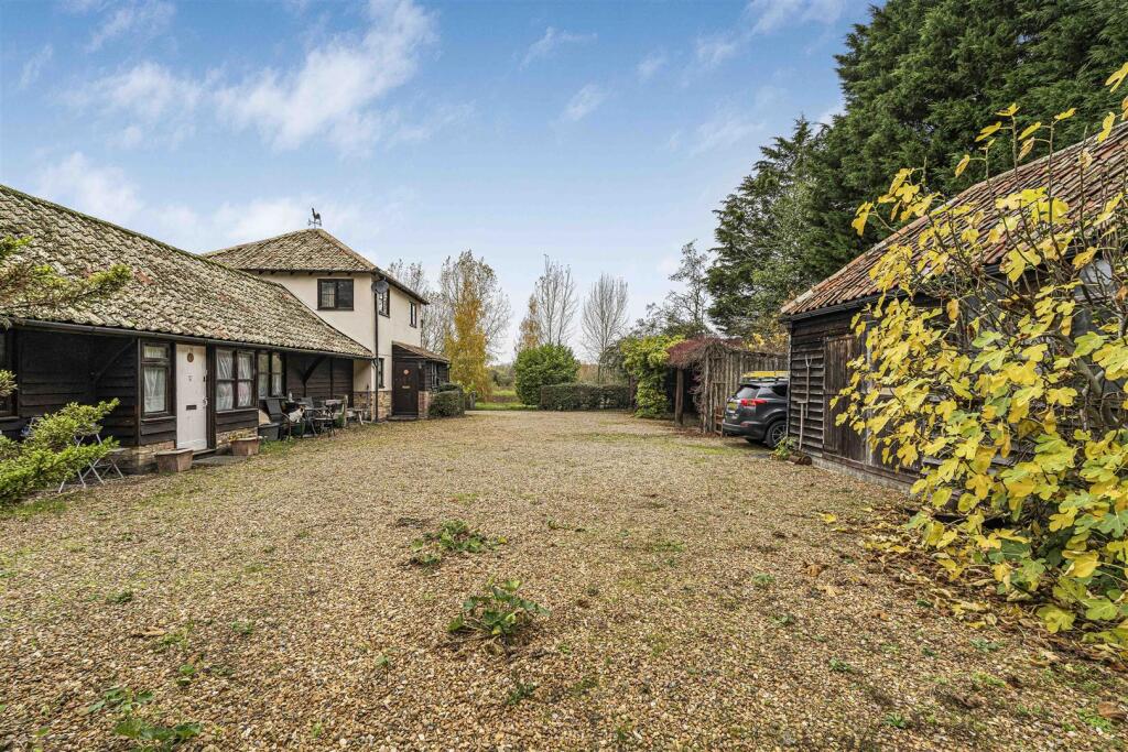 Additional image 47 of The Avenue, Madingley