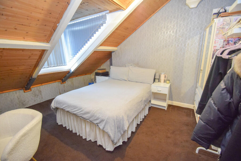 Additional image 9 of Wellington Crescent, Shipley