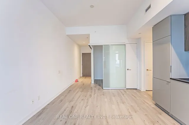 Additional image 16 of 161 Roehampton Ave Unit 2902