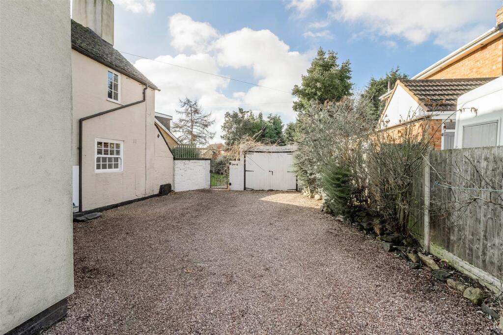 Additional image 29 of Fazeley Road, Tamworth, B78