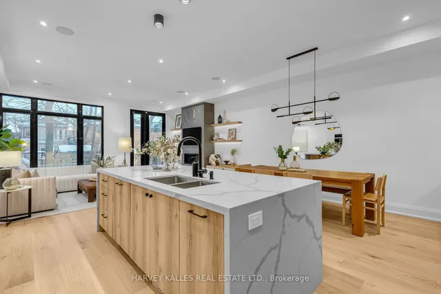 Additional image 14 of 72 Castlefield Ave