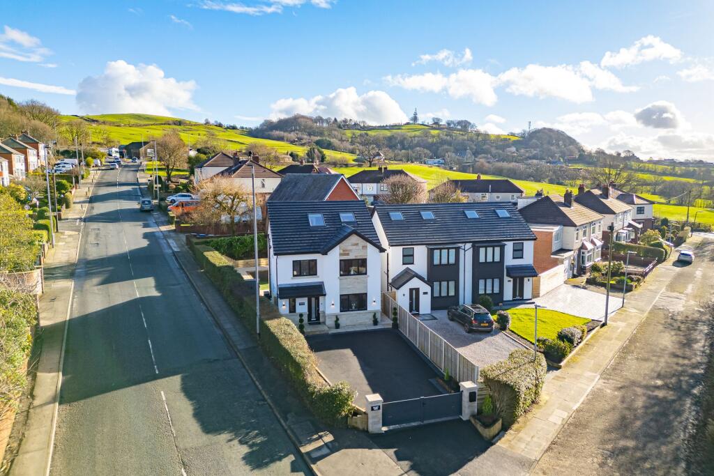 Additional image 5 of Valley View, Park Avenue, Ramsbottom BL0 0 | Luxurious and Energy-Efficient Living