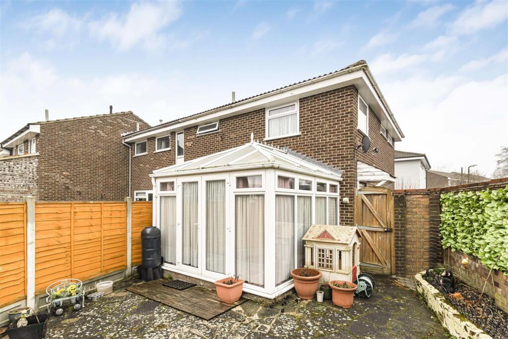 Additional image 8 of Plantation Close, Saffron Walden