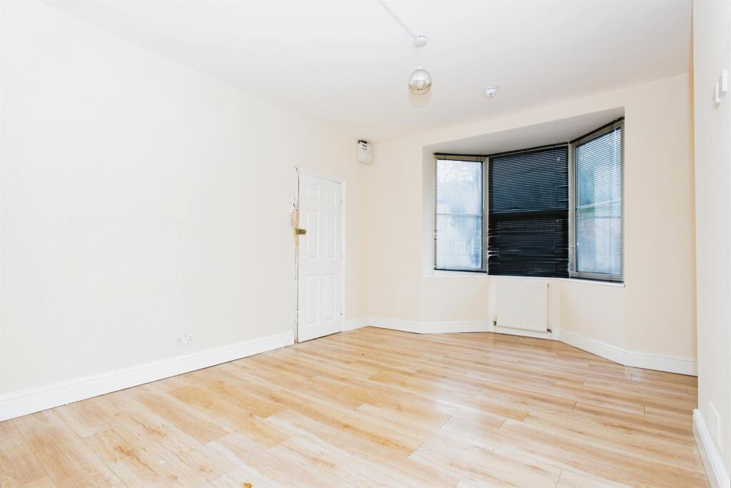 Additional image 4 of High Street, Newmarket