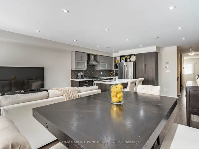 Additional image 16 of 26 Hoover Rd