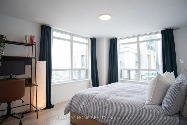 Additional image 26 of 16 Harrison Garden Blvd Unit 2402