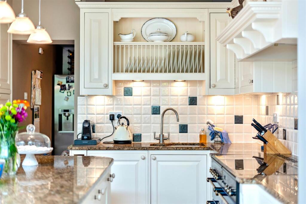 Additional image 10 of Pilkington Avenue, Sutton Coldfield